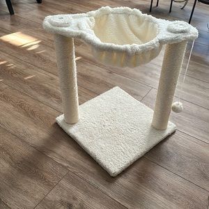 Cat scratcher